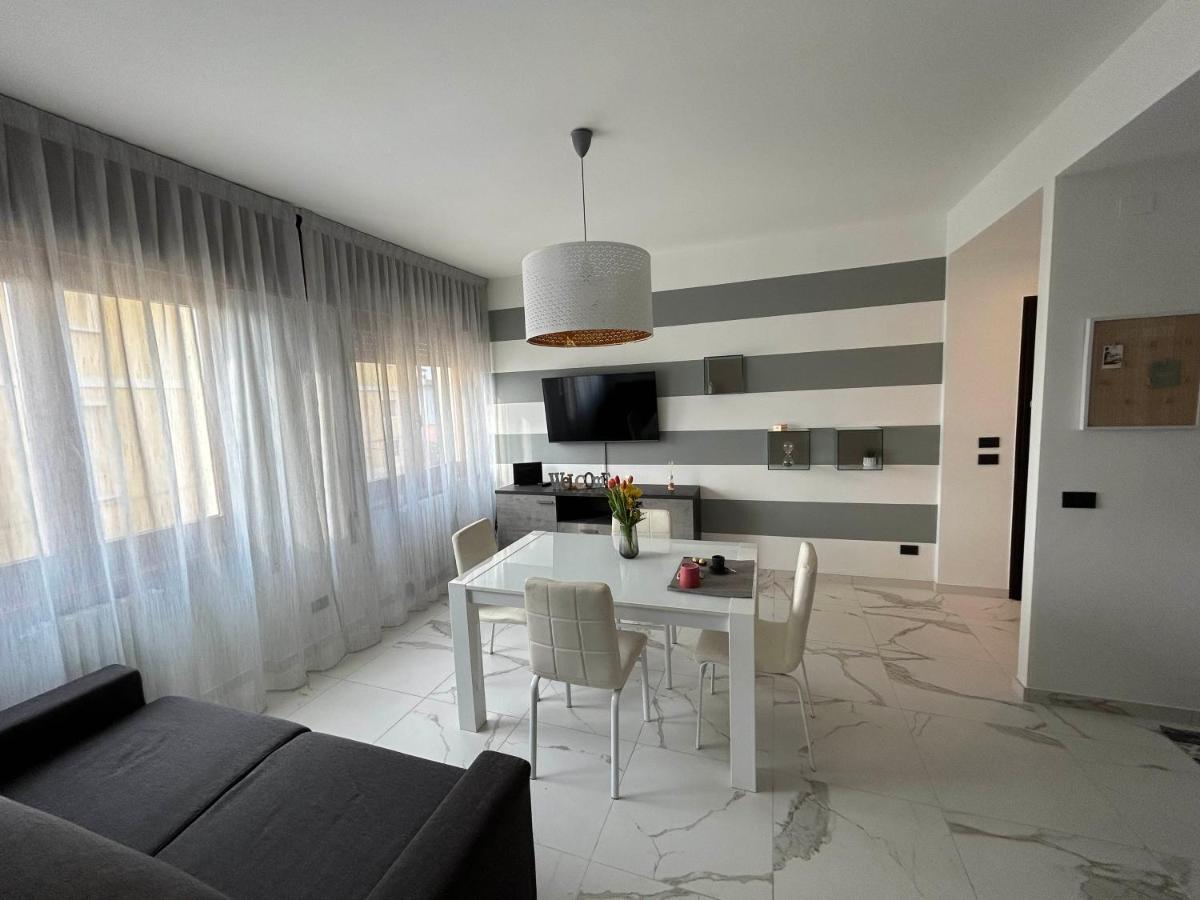Marconi67 Apartment Desenzano del Garda Exterior photo